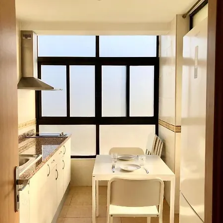 Primera Linea De Playa En , Vistas Al Mar, Aloha Playa, Malaga Apartamento