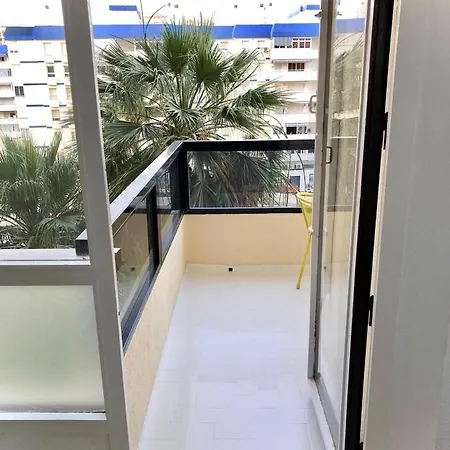 Primera Linea De Playa En , Vistas Al Mar, Aloha Playa, Malaga Apartamento